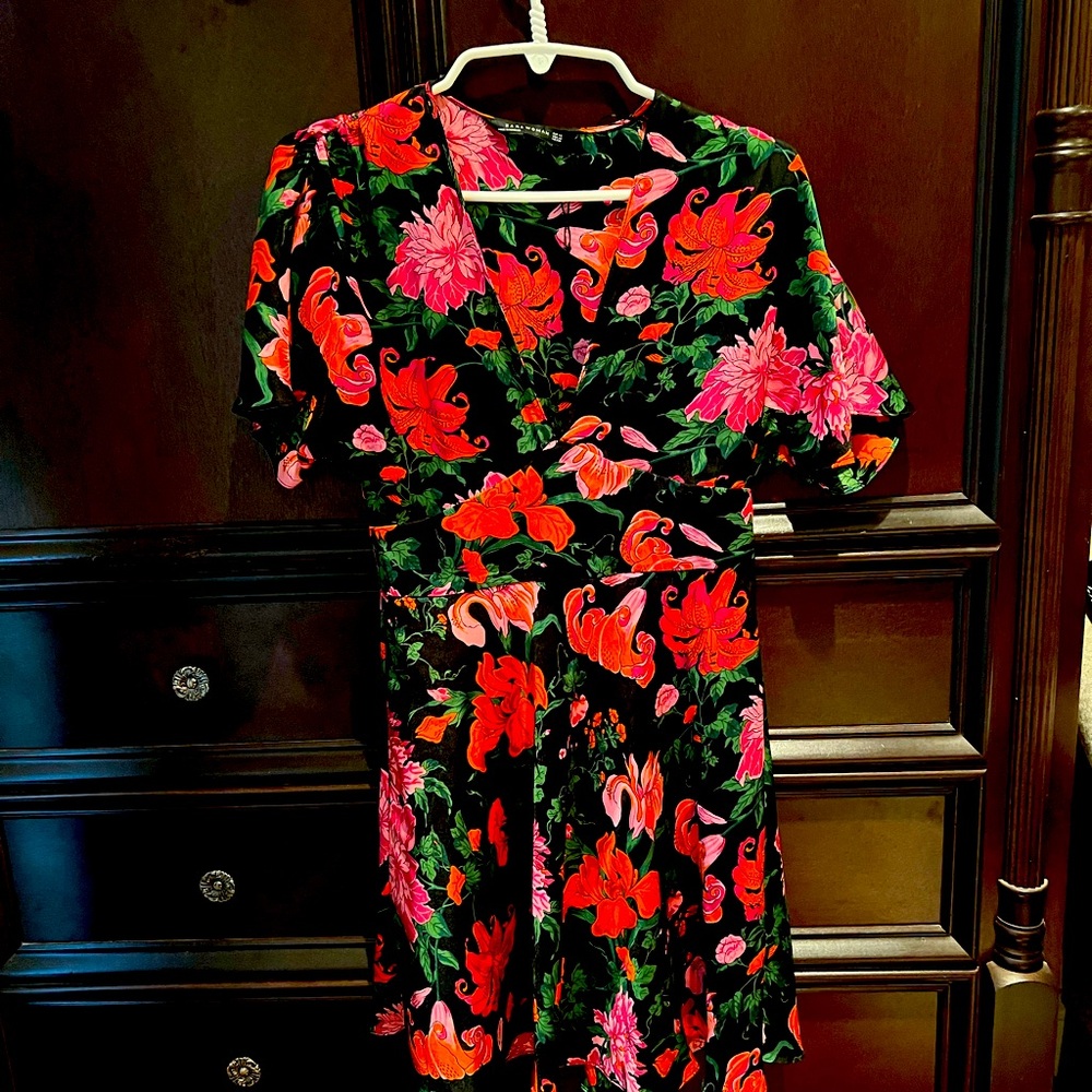 Zara floral dress XS